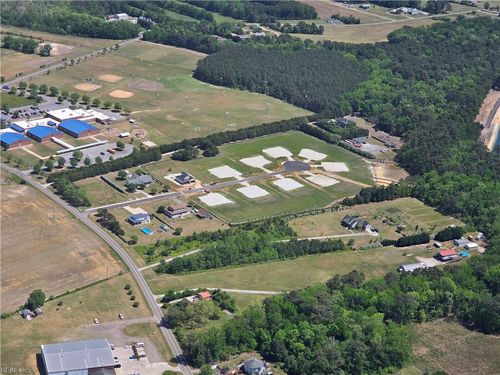 107 Indian Kettle Rd, Jarvisburg, NC, 27947-9411 | Card Image