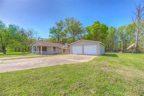 20 W Oakridge Dr, Pointblank, TX, 77364-6535 | Card Image