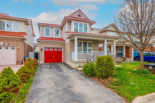 215 Garth Massey Dr, Cambridge, ON, N1T2G4 | Card Image