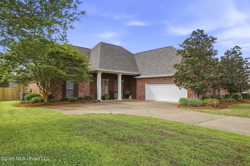 563 Eastside Cv, Brandon, MS, 39047-7796 | Card Image