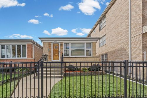 6084 N Elston Ave, Chicago, IL, 60646-4723 | Card Image