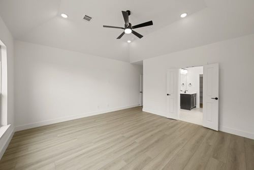 317 Willie Way, Burleson, TX, 76028-4153 | Card Image