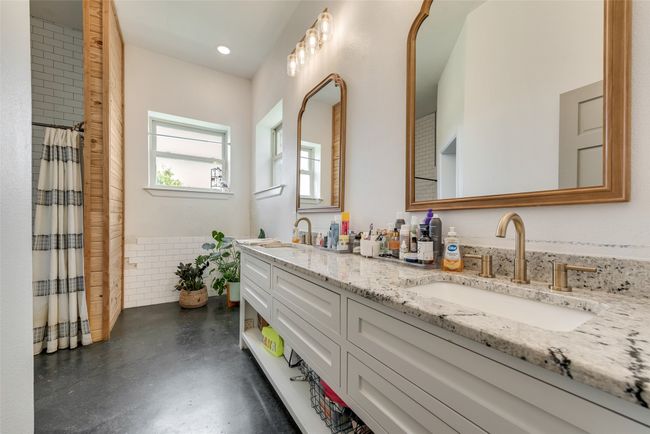 8310 Old Springtown Rd, House other with 4 bedrooms, 3 bathrooms and null parking in Springtown TX | Image 21