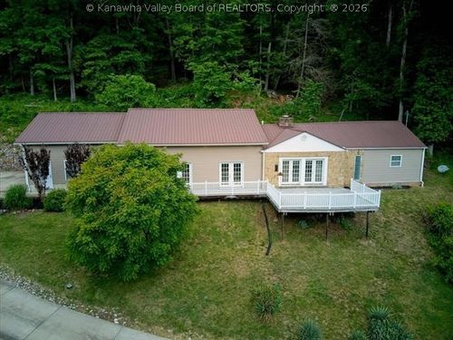 2086 Miller Rd, Huntington, WV, 25701-4828 | Card Image
