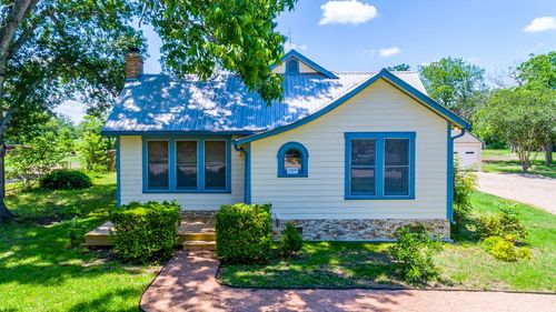 209 Lockhart Street, Martindale, TX, 78655 | Card Image