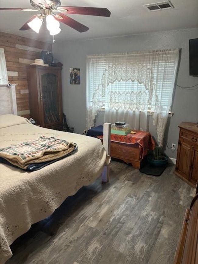 Master bedroom | Image 19