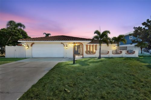 6523 King Palm Way, APOLLO BEACH, FL, 33572-2108 | Card Image