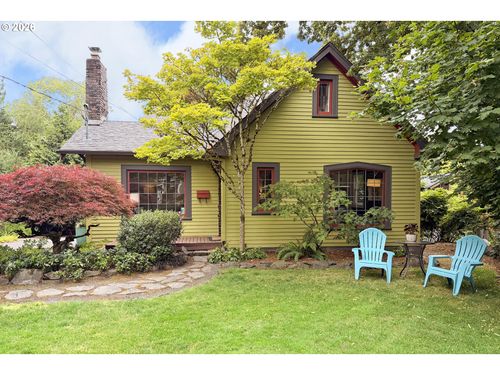 4406 Sw Lobelia St, Portland, OR, 97219-3566 | Card Image