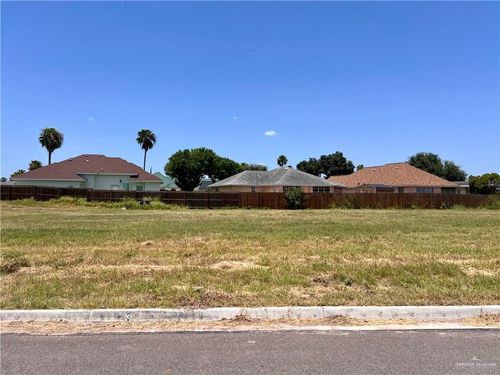 808 La Laguna Rd, Mission, TX, 78572-1309 | Card Image