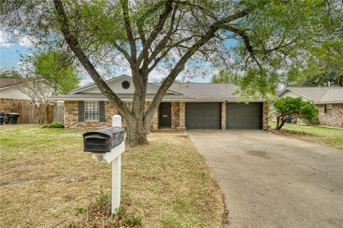 1212 S Ridgefield Cir, College Station, TX, 77840-4340 | Card Image