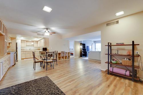 apt-208-4900 Rosehedge Dr, La Mesa, CA, 91942-9555 | Card Image