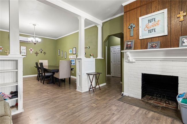 1009 Sinton St, House other with 3 bedrooms, 2 bathrooms and null parking in Sinton TX | Image 7