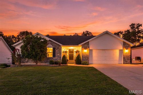 1018 Reddington Timbers Dr, Saint Charles, MO, 63304-5060 | Card Image