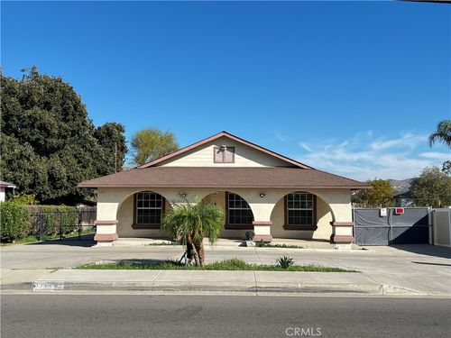 3969 Sierra Ave, Norco, CA, 92860-1390 | Card Image
