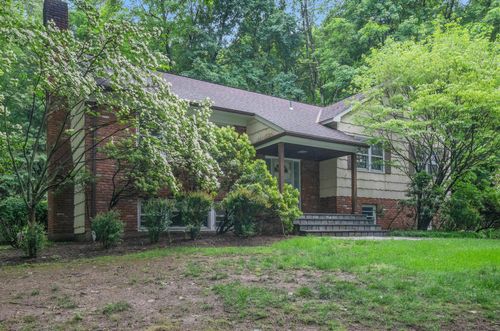 341 Millwood Rd, Chappaqua, NY, 10514-1002 | Card Image