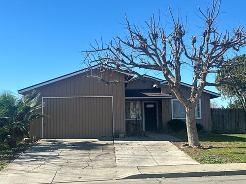 700 S Corcoran Ave, Avenal, CA, 93204-2005 | Card Image