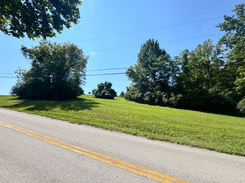 584 Avawam Dr, Richmond, KY, 40475-9195 | Card Image