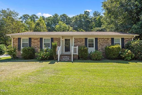 71 Dogwood Ln, Lillington, NC, 27546-7465 | Card Image