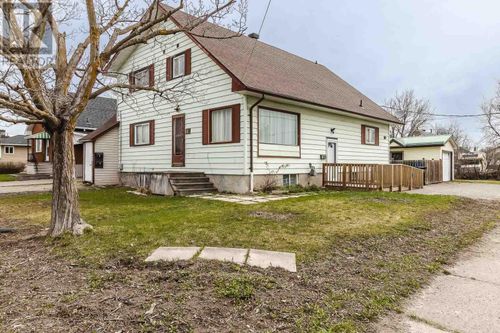168 Prentice Ave, Sault Ste. Marie, ON, P6C4P9 | Card Image