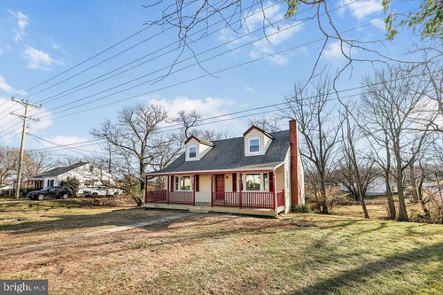 201 N Greenway Ave, Boyce, VA, 22620-9734 | Card Image