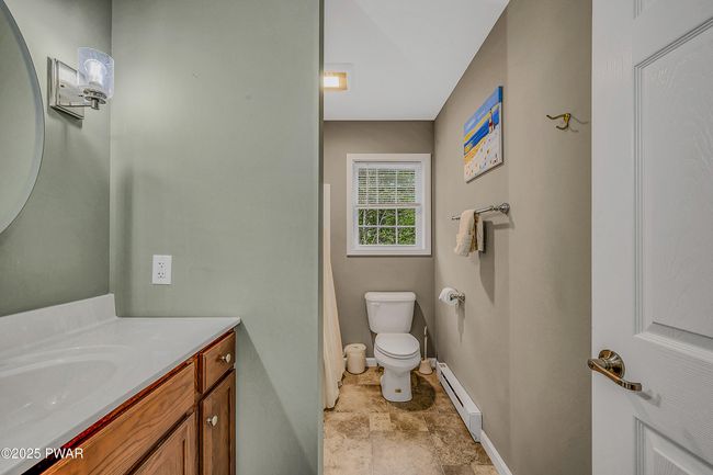 Bathroom | Image 26