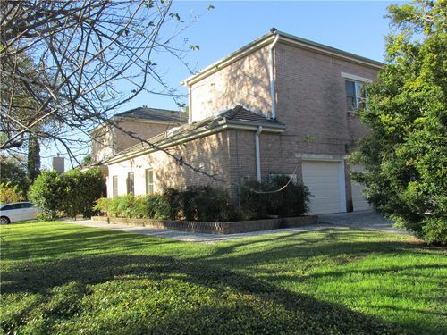 a-900 W 18th St Drive, Austin, TX, 78701 | Card Image