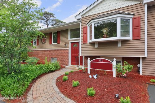 101 Chelsea Ave, PINE BEACH, NJ, 08741-1409 | Card Image