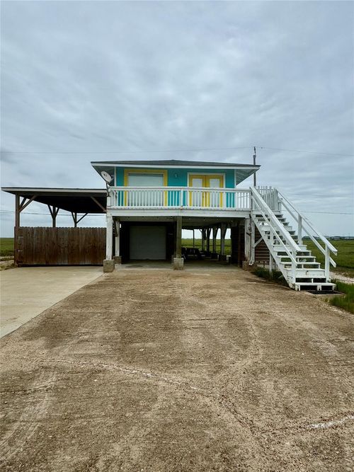 332 Seacoast Dr, Freeport, TX, 77541-8333 | Card Image