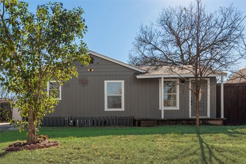 303 W Broad St, Mansfield, TX, 76063-1610 | Card Image