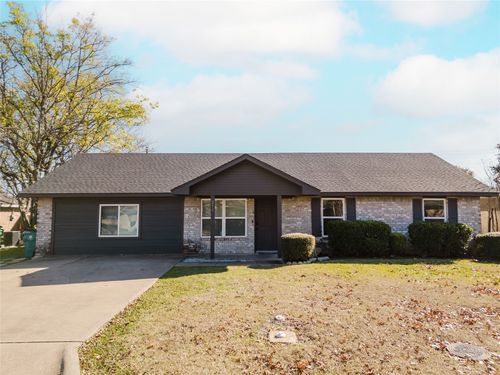 210 Myrtle Ave, Waxahachie, TX, 75165-4513 | Card Image