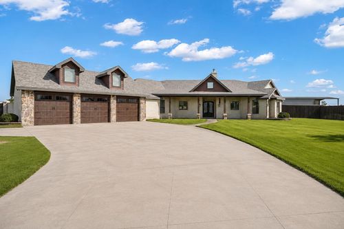 7119 E County Road 112, Midland, TX, 79706-3899 | Card Image