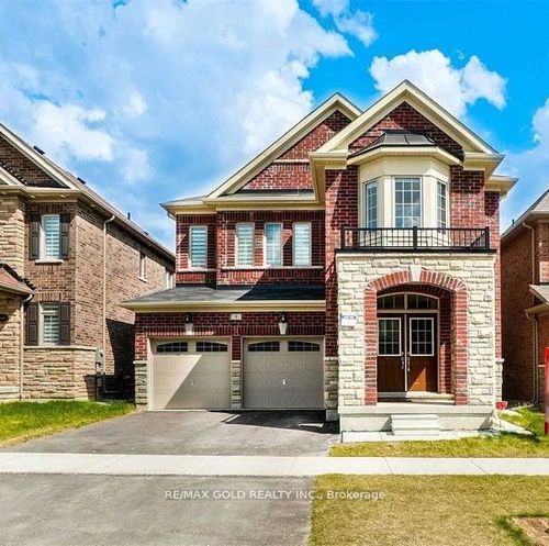 9 Goderich Dr, Brampton, ON, L7A5A7 | Card Image