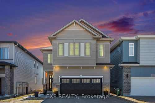 107 Rallidale St, Gloucester, ON, K1X0G7 | Card Image