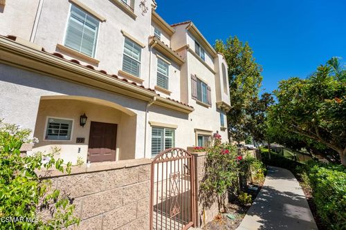 59-15633 Odyssey Drive, Granada Hills, CA, 91344 | Card Image