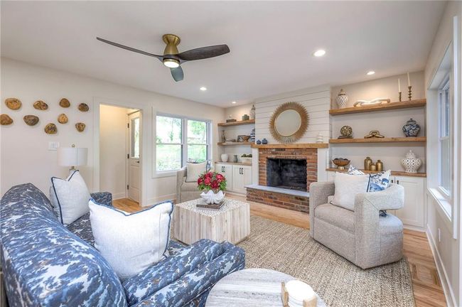 10314 Sagamore Ln, House other with 6 bedrooms, 5 bathrooms and null parking in Leawood KS | Image 10