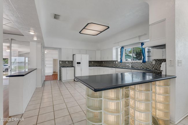 808 S Beach St, House other with 3 bedrooms, 3 bathrooms and null parking in ORMOND BEACH FL | Image 33