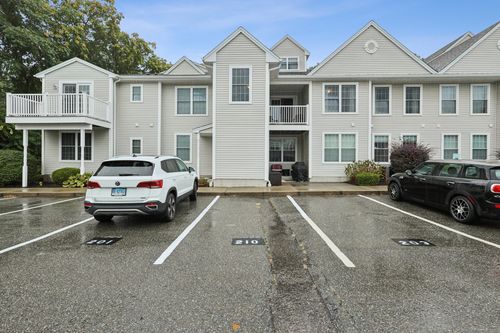 unit-210-128 Meridian St, Groton, CT, 06340-4069 | Card Image