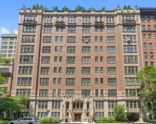 4e-220 E Walton Pl, Chicago, IL, 60611-1649 | Card Image
