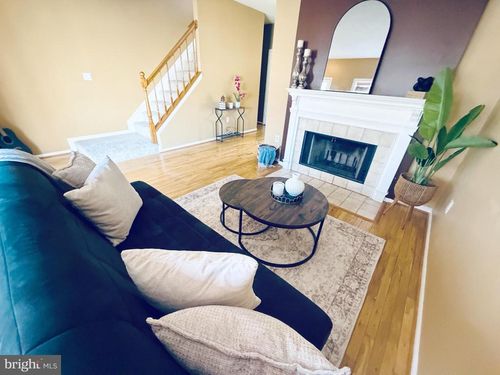 12150 Wedgeway Ct, FAIRFAX, VA, 22033-2514 | Card Image