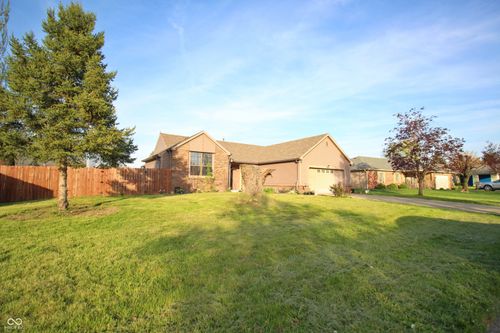 8911 Country Walk Ct, Indianapolis, IN, 46227-9709 | Card Image