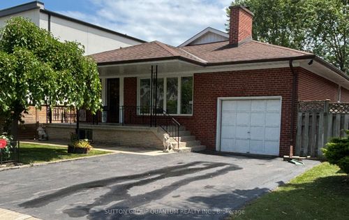 61 Forest Ave, Mississauga, ON, L5G1L3 | Card Image