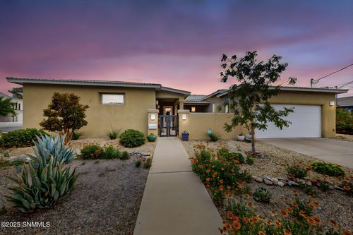 342 N Armijo Street, Las Cruces, NM, 88005 | Card Image
