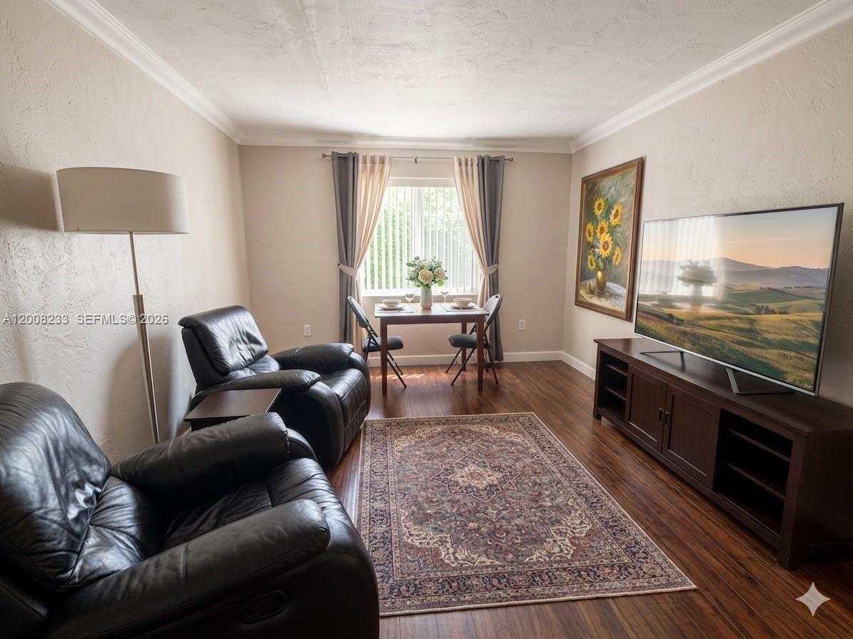 Residential in Pinecrest 3