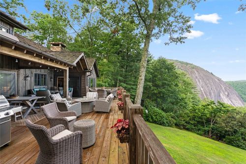 160 Double Knob Trl, Glenville, NC, 28736-6504 | Card Image