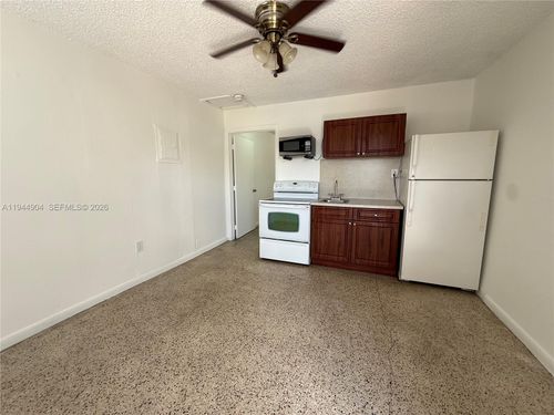 6-59 W 26th St, Hialeah, FL, 33010-1707 | Card Image
