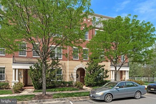 43668 Mcdowell Sq, LEESBURG, VA, 20176-6553 | Card Image