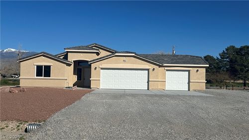 3001 Spy Glass Ave, Pahrump, NV, 89048-8162 | Card Image