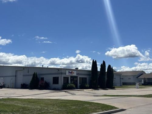 2974 Airport Road, La Crosse, WI, 54603 | Card Image