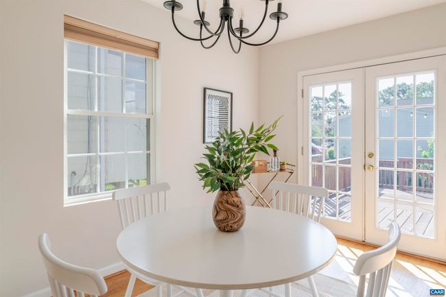 324 8 Th St Nw, House other with 3 bedrooms, 3 bathrooms and null parking in CHARLOTTESVILLE VA | Image 5