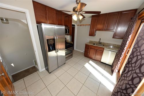 3534 Woodland Ave, Royal Oak, MI, 48073-2360 | Card Image